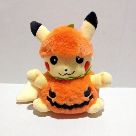 Pokemon Center Pikachu Pumpkin Plush-Trick & Treats 2023-Japan Limited Edition - Picture 1 of 7